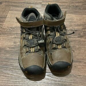 Boys keen hiking boot